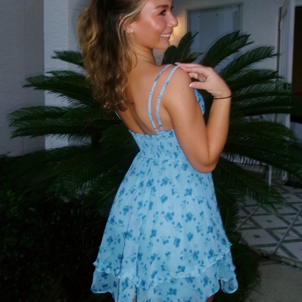 Urban Outfitters, blue floral flowy dress